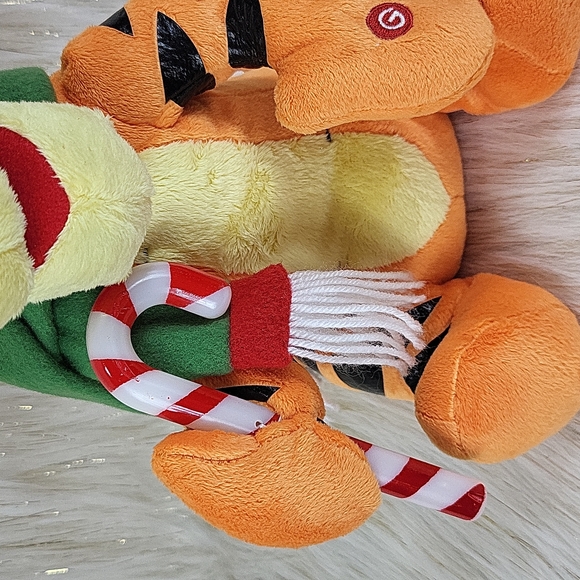 Winnie the Pooh's Tiger Signing Toy - Picture 4 of 8